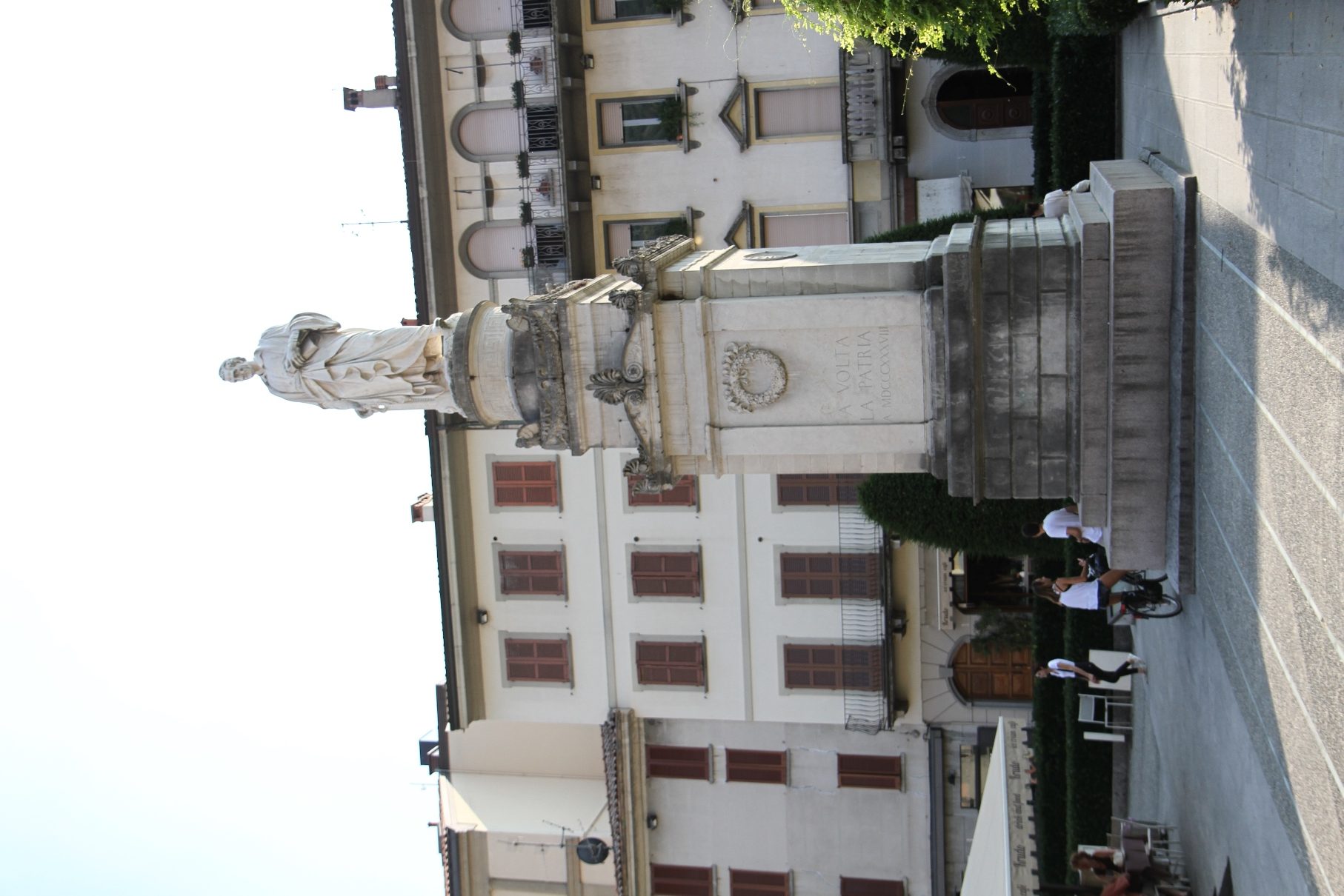 Alessandro Volta's monument, Como - 01.JPG